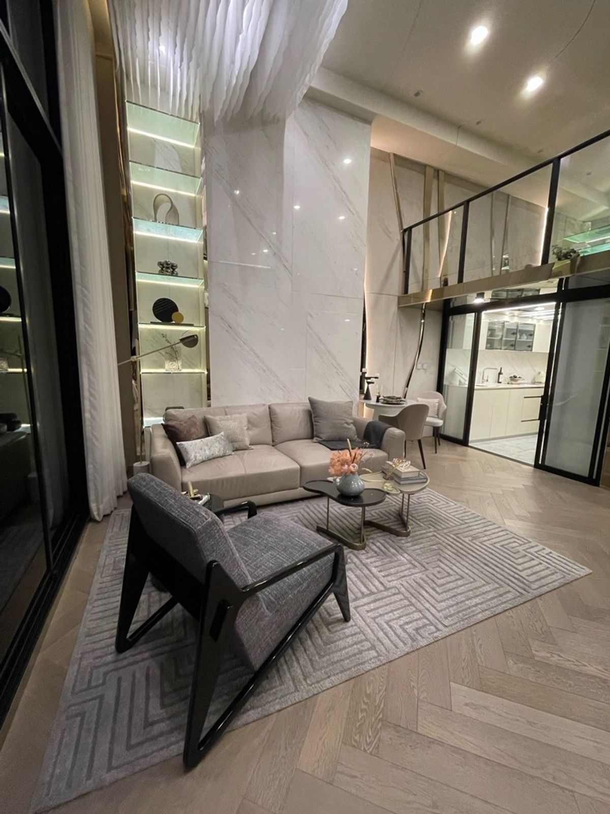 Selling cheaper than the project price 22,500,000 baht sale Selling cheaper than the project price 22,500,000 baht sale