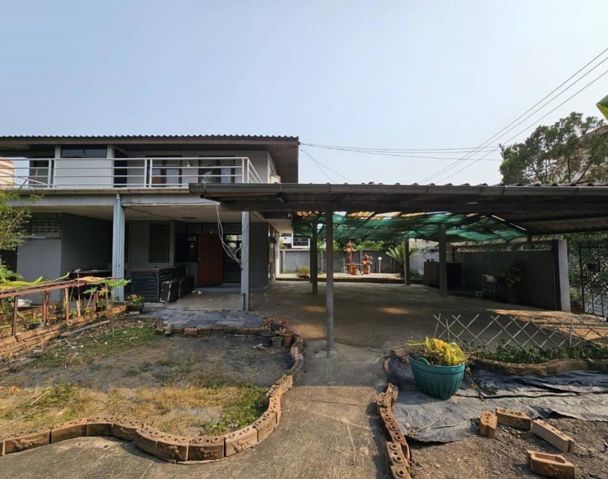 ขายบ้านสวน เชฟคานิ ลาดพร้าว 1 แยก 25 204 ตรว. จอมพล  เขต จตุจักร กรุงเทพ CX-131857