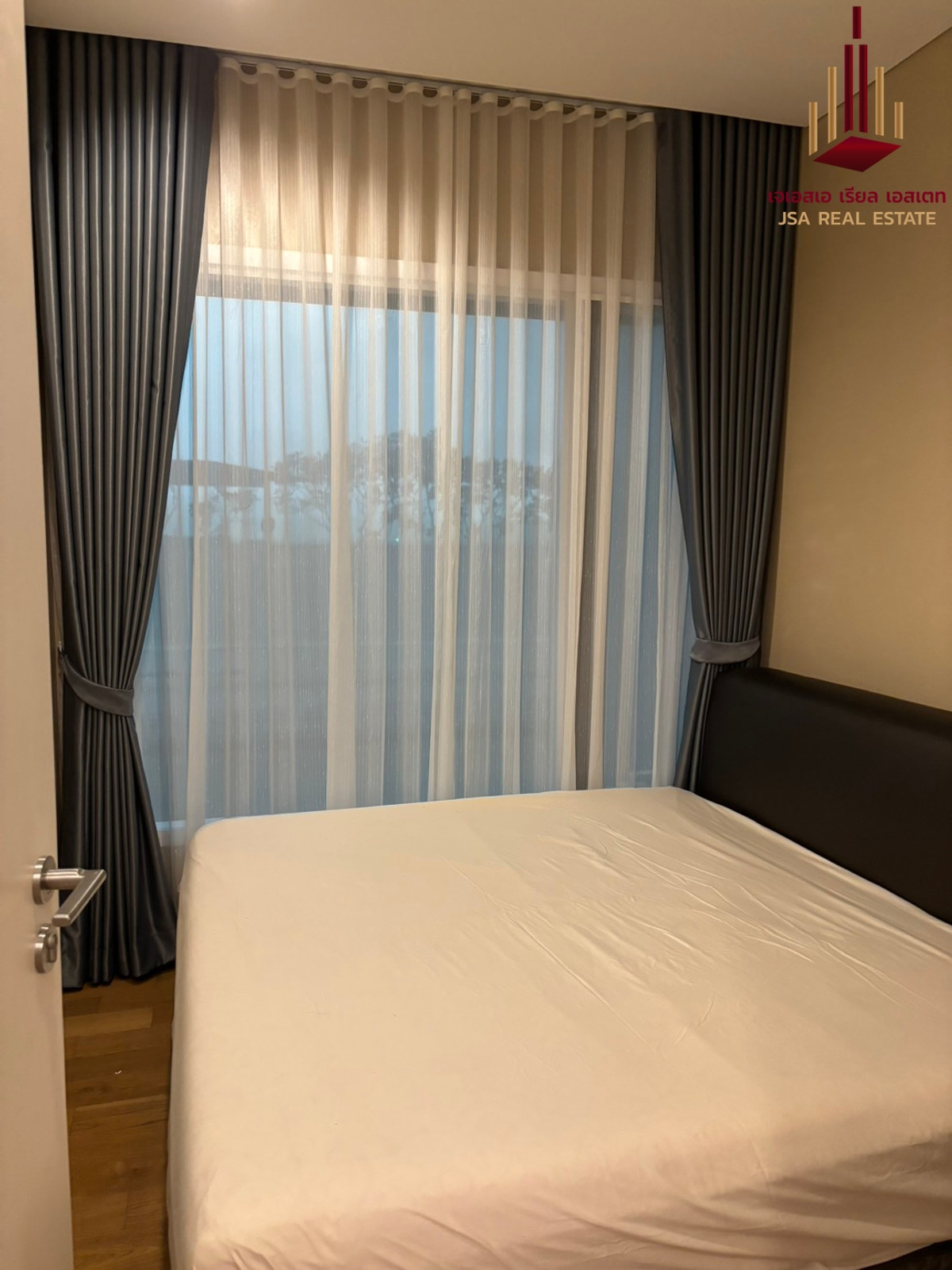 ✨ For RENT: The Saint Residences Condo ✨ 💰 ONLY 15,500 THB/Month ✨ For RENT: The Saint Residences Condo ✨ 💰 ONLY 15,500 THB/Month