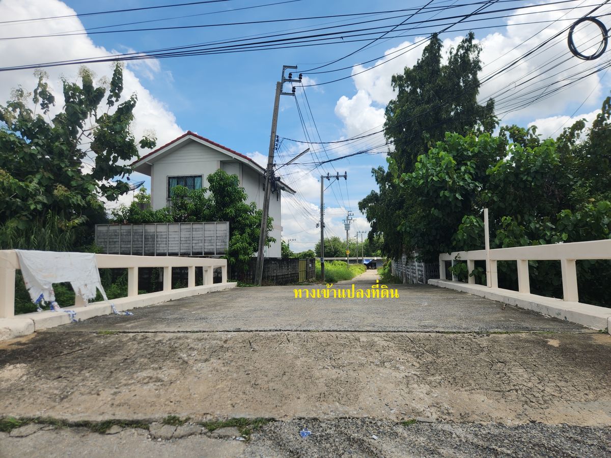 ขายที่ดินเปล่า 100 ตร.วา – บางบัวทอง นนทบุรี Rare Asset for Investor & Home Builder ที่ดินโฉนดสวย รูปทรง สี่เหลี่ยมจตุรัส ขนาด 100 ตร.วา ทำเลพรีเมียมโซน บางใหญ่ -บางบัวทอง – ใกล้รถไฟฟ้า MRT คลองบางไผ่ และศูนย์กลางการค้าเซ็นทรัล เวสต์เกต – รูปที่ 3