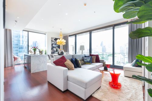 Khun by Yoo: 2 large bedrooms in the city center Beautifully decorated, ready to move in
