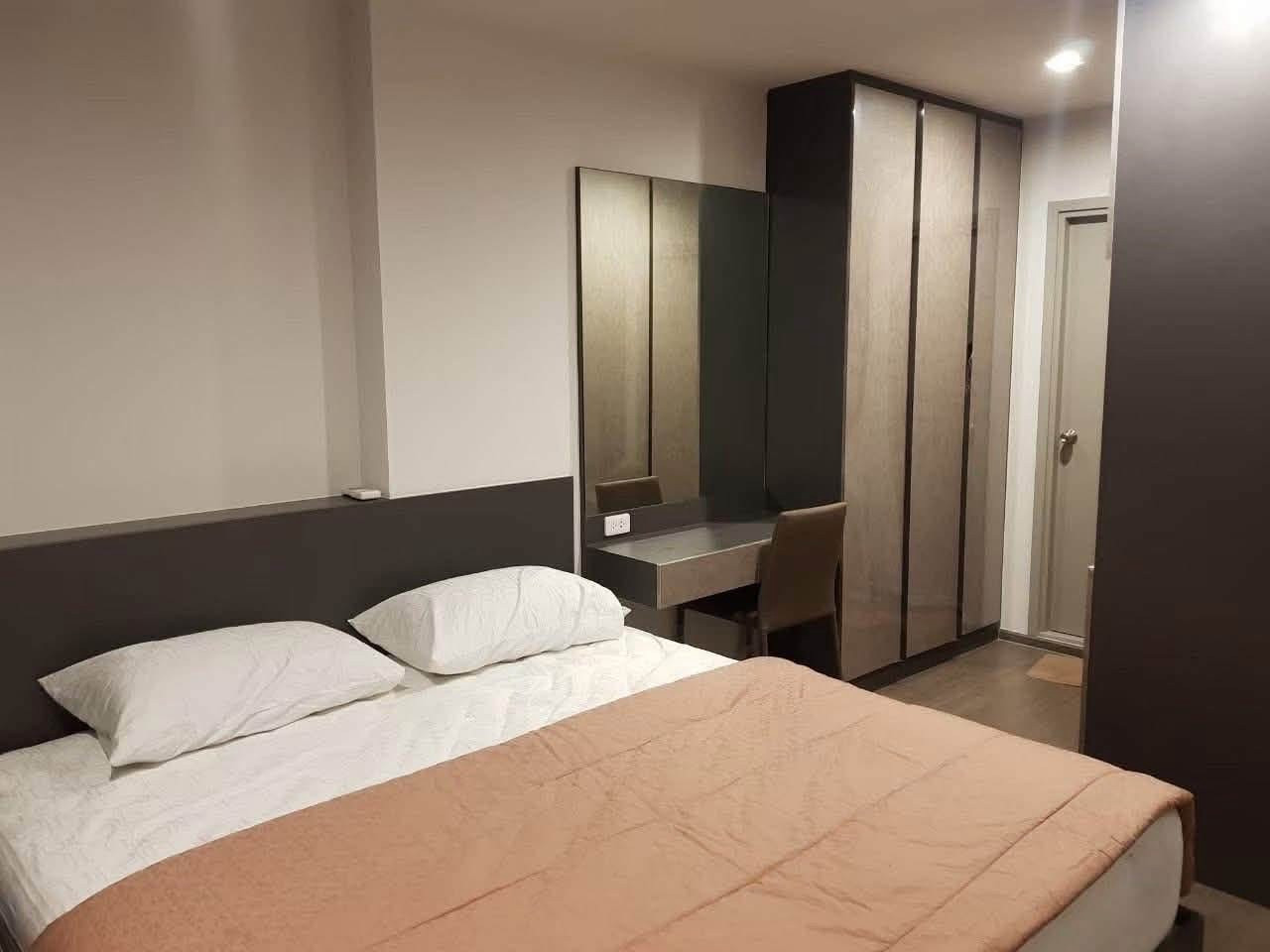 35 sq.m., 28th floor, BTS Saphan Khwai 0.2 km.,BTS Mo Chit/MRT Chatuchak Park0.9 km.Mechanical Parking @IDEO Phaholyothin - Chatujak