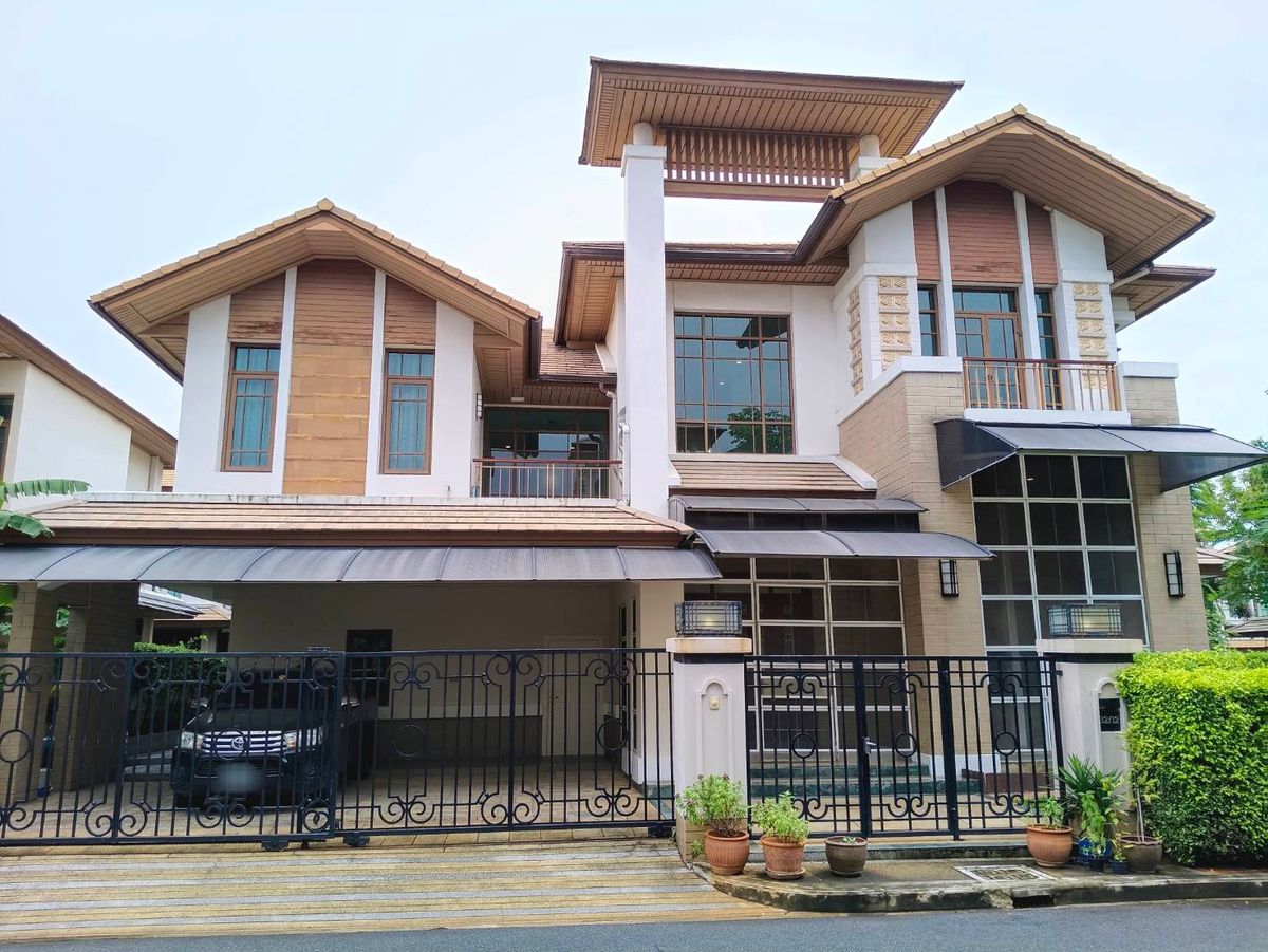 4 Bedroom Single House Available for Rent | Baan Sansiri Sukhumvit 67 4 Bedroom Single House Available for Rent | Baan Sansiri Sukhumvit 67