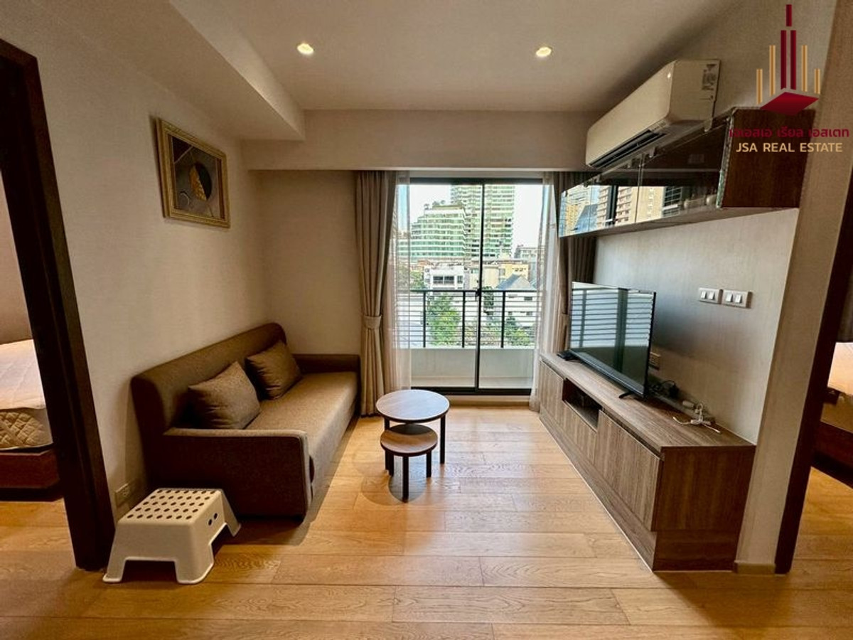 ✨ For Sale: Runesu Thonglor 5 Condo ✨  💰 Only 11,000,000 THB