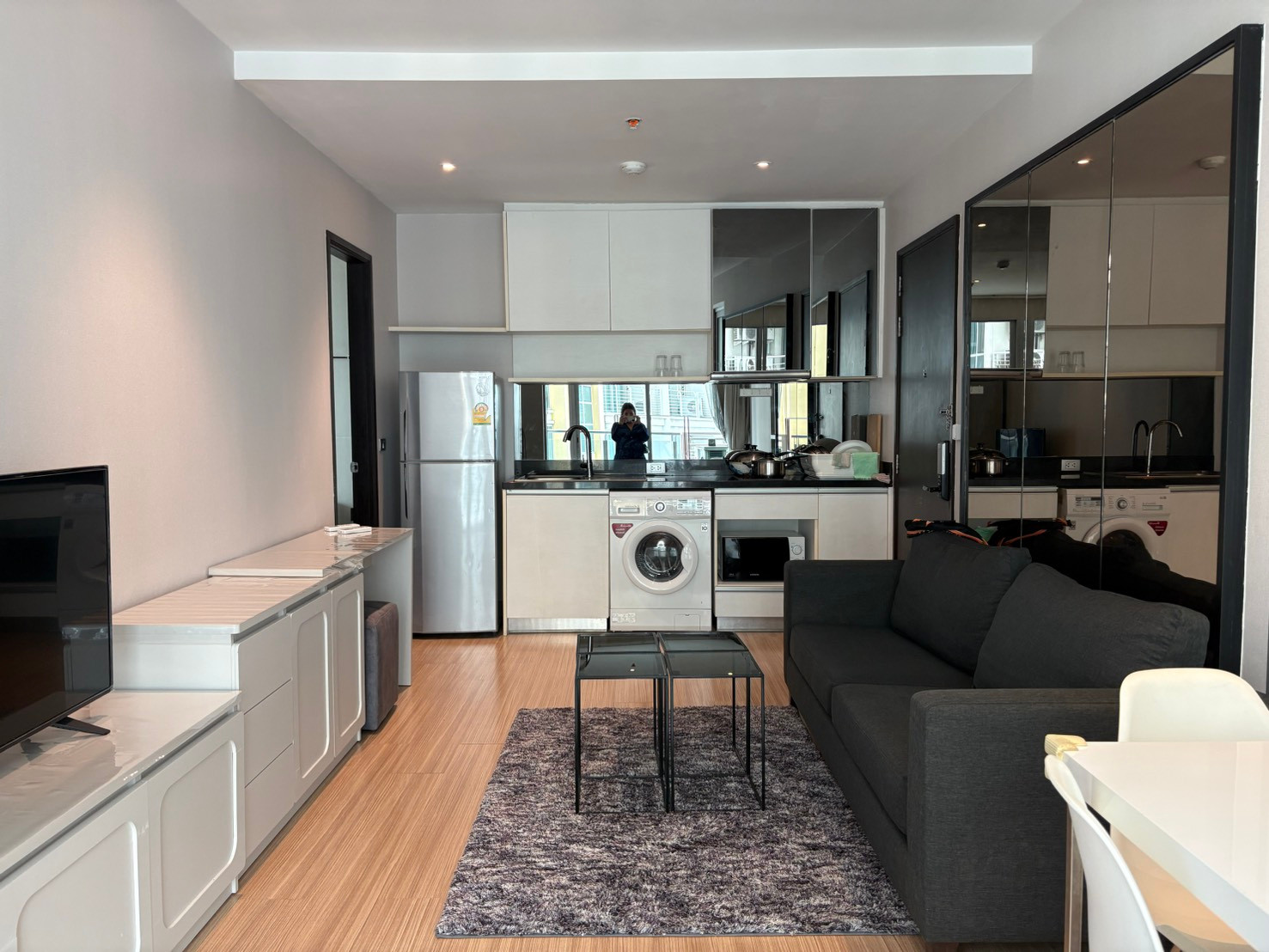 1 bedroom for rent !! Ret 1 Bedroom Fully Furnished !!