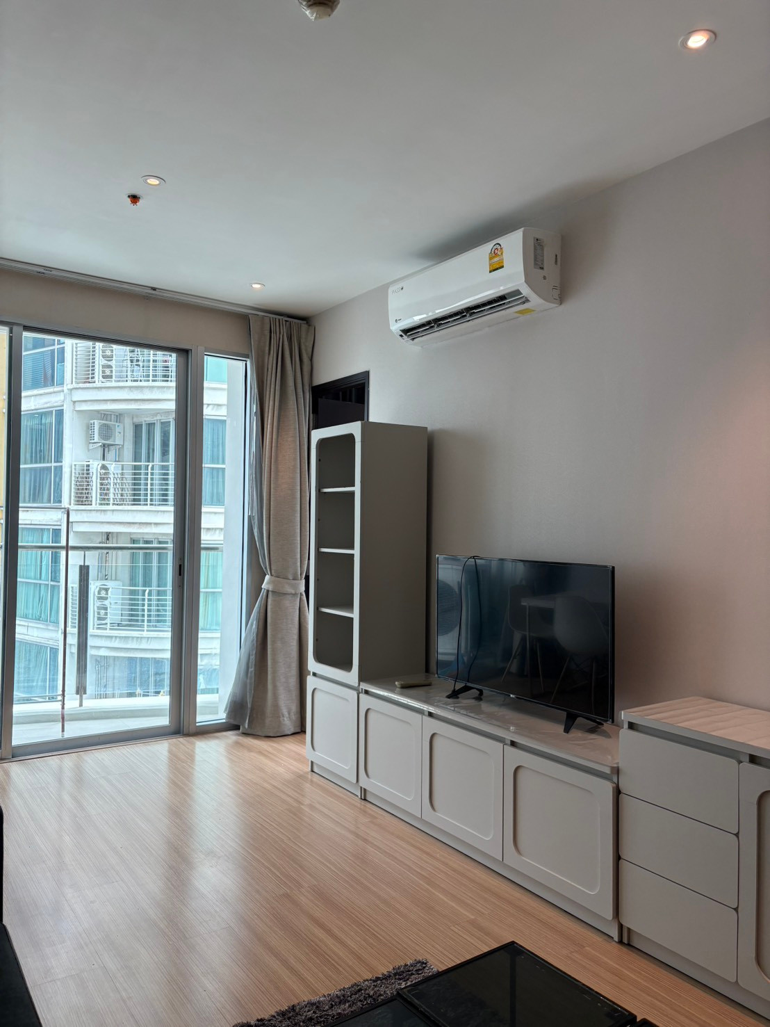 ให้เช่า 1 ห้องนอน เฟอร์ครบ !! Rent 1 Bedroom Fully Furnished !! – รูปที่ 4