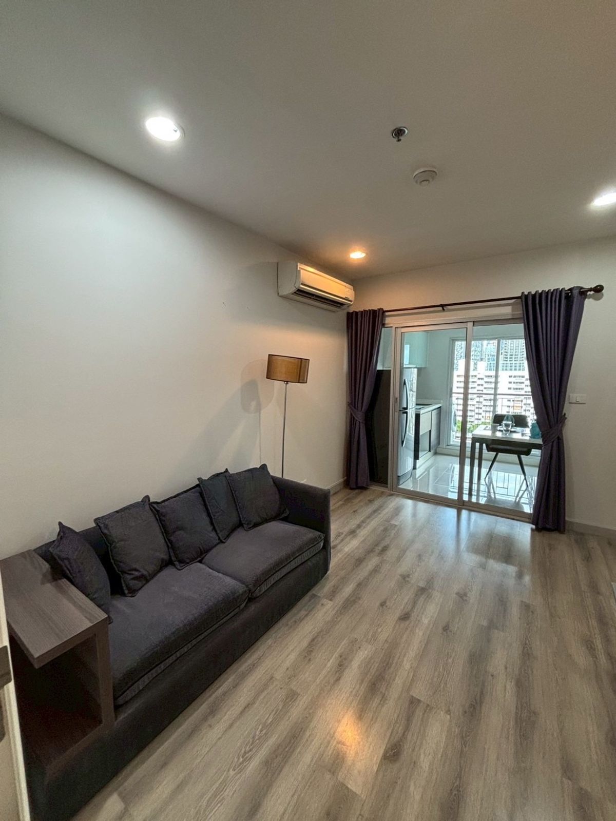 B1044 For Rent Centric Sathorn St. Louis Area 36.5 SQM Price 20K Nice Fully Furnished B1044 For Rent Centric Sathorn St. Louis Area 36.5 SQM Price 20K Nice Fully Furnished