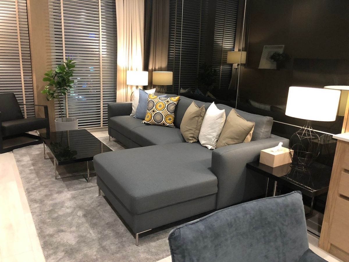 ❖ SPACIOUS LUXURY ❖ Floor 30+ | 252.61 sq.m. 3 bedrooms, 3 bathrooms | Condo near J -Avenue, Thonglor 2 mins, BTS Thonglor 5 mins, Dong Ki Mall 7 mins ❖ SPACIOUS LUXURY ❖ Floor 30+ | 252.61 sq.m. 3 bedrooms, 3 bathrooms | Condo near J -Avenue, Thonglor 2 mins, BTS Thonglor 5 mins, Dong Ki Mall 7 mins