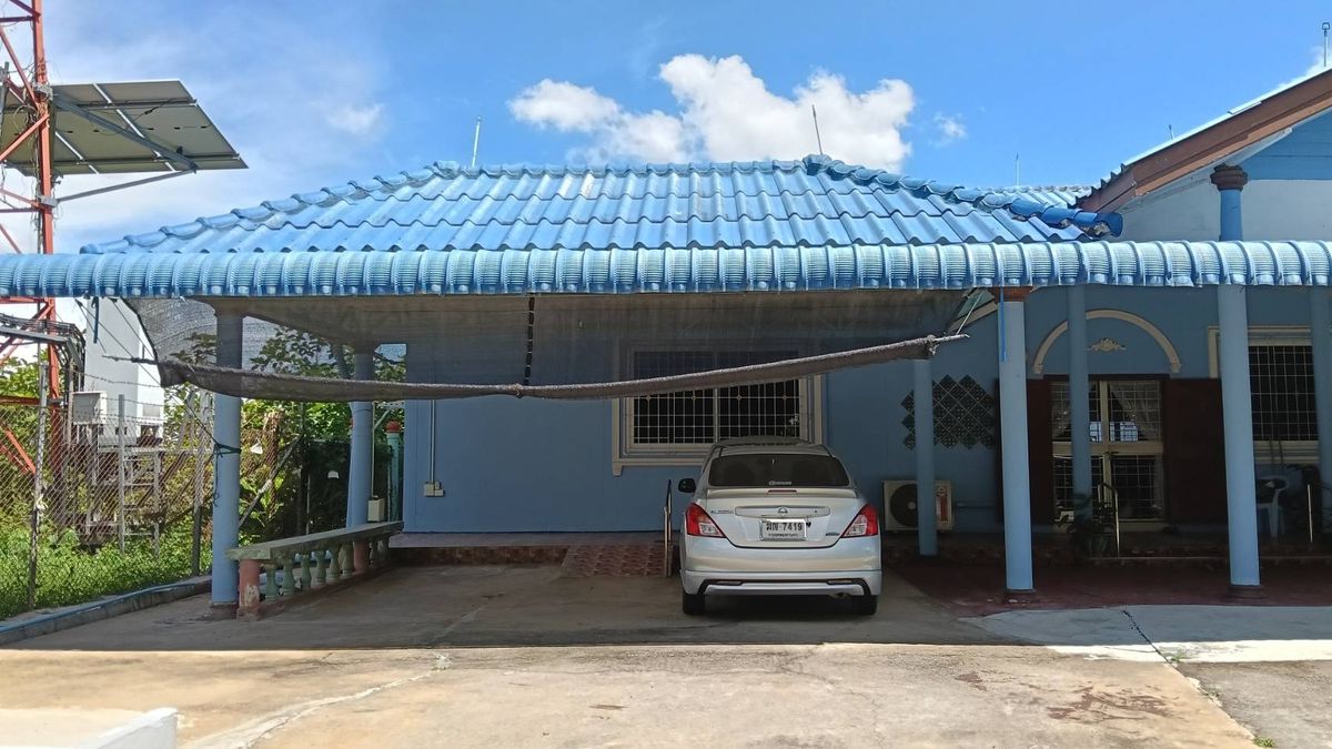 Single house, no one attached to the back of the house!!! There is a maids room separated from the house. Increase privacy. Single house for sale, area 264.7 sq m., good location near Lat Lum Kaeo Road, Pathum Thani - Bang Len Road. – รูปที่ 3