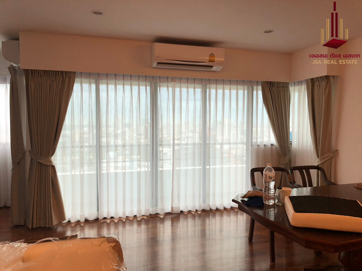 ✨ For Rent: Sathorn Garden Condo ✨ 💰 ONLY 45,000 THB/Month