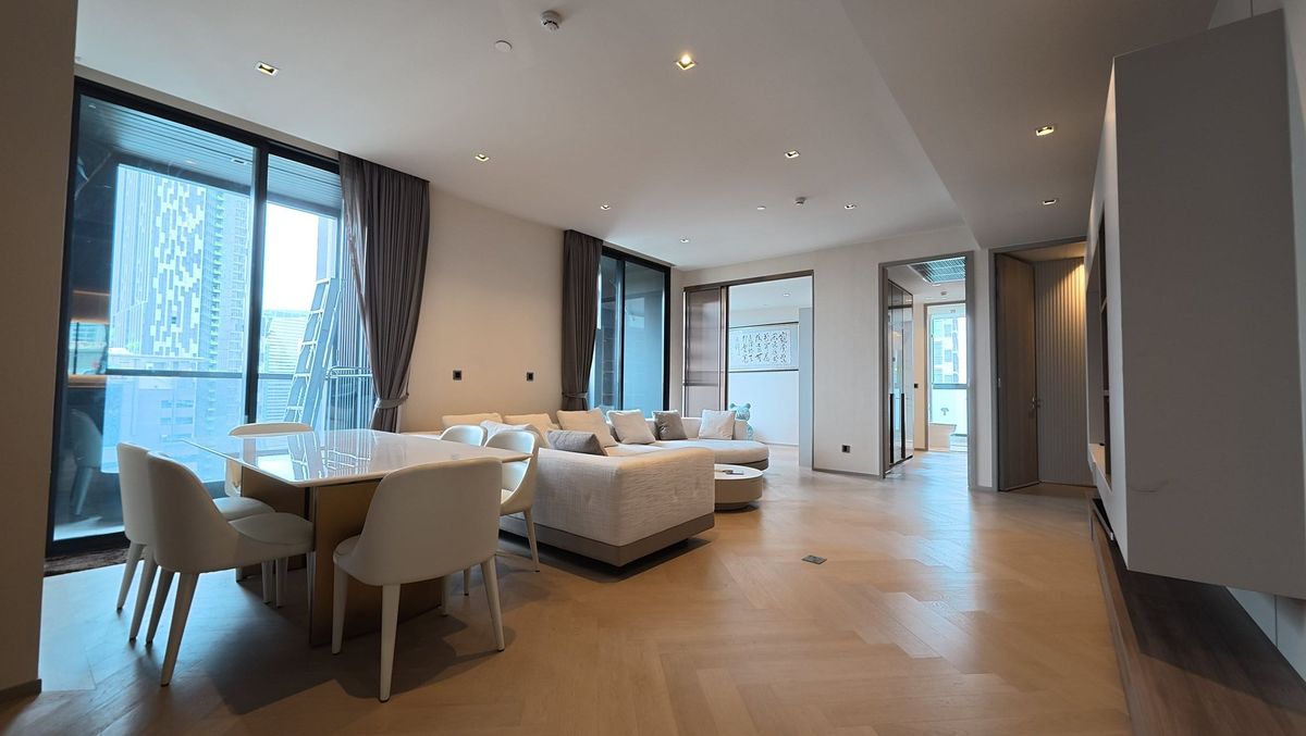 Condo for sale The Reserve Sathorn Price 65,000,000 baht [JZSR250907]