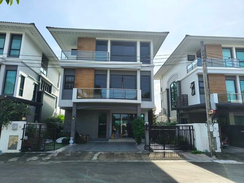 ขาย บ้านเดี่ยว 57.6 ตร.ว. ศุภาลัย เอสเซ้นส์ ลาดพร้าว Supalai Essence ลาดพร้าว 