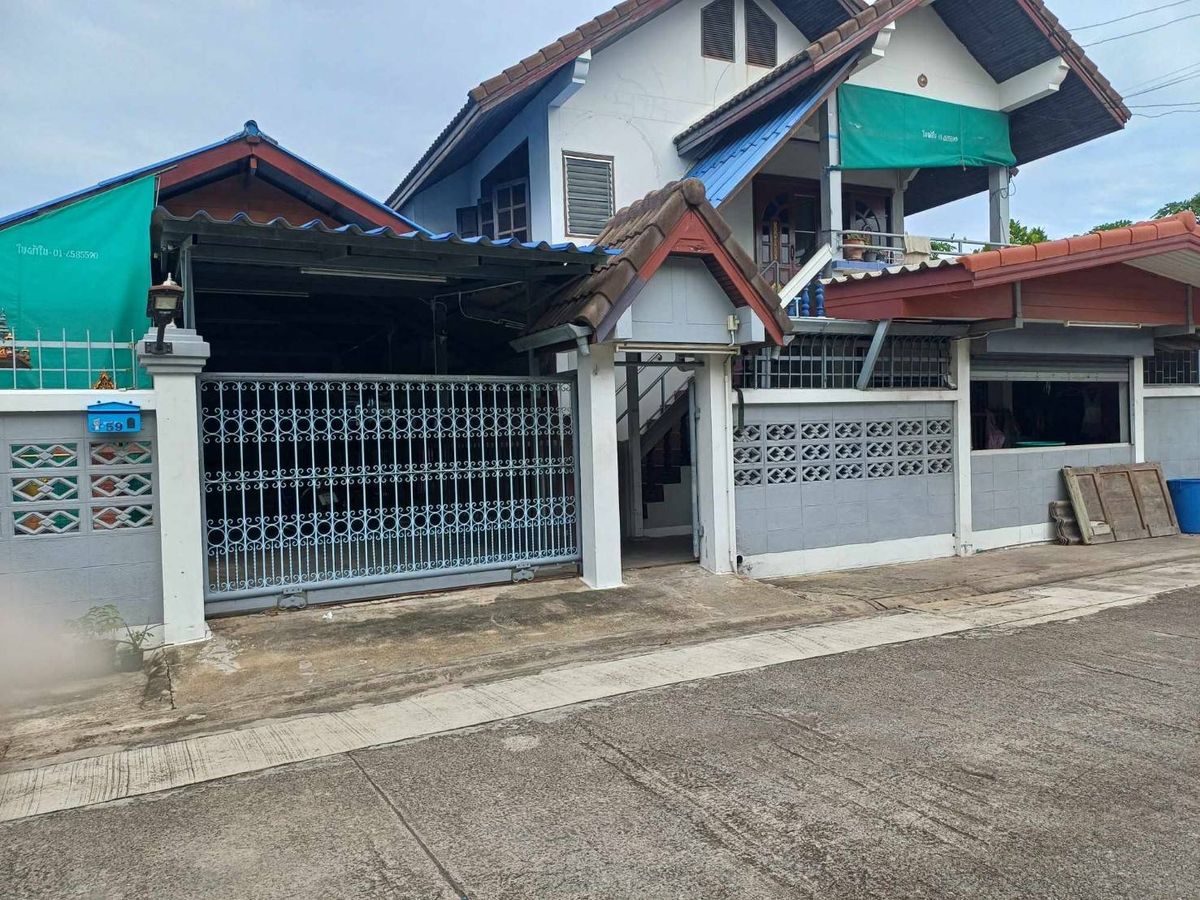 Quick sale 2 -story house, Soi Ngamwongwan 19, Junction 9, next to The Mall Ngamwongwan (N.1370) Quick sale 2 -story house, Soi Ngamwongwan 19, Junction 9, next to The Mall Ngamwongwan (N.1370)