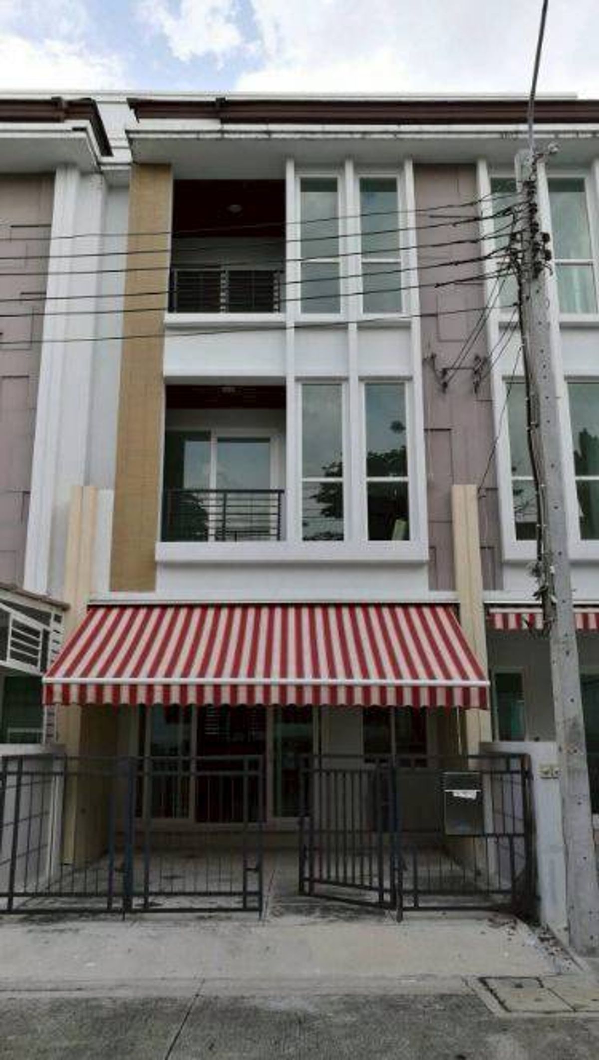🏡 ขายด่วน! บ้านกลางเมือง S-Sense พระราม 9 – ลาดพร้าว 🔥
