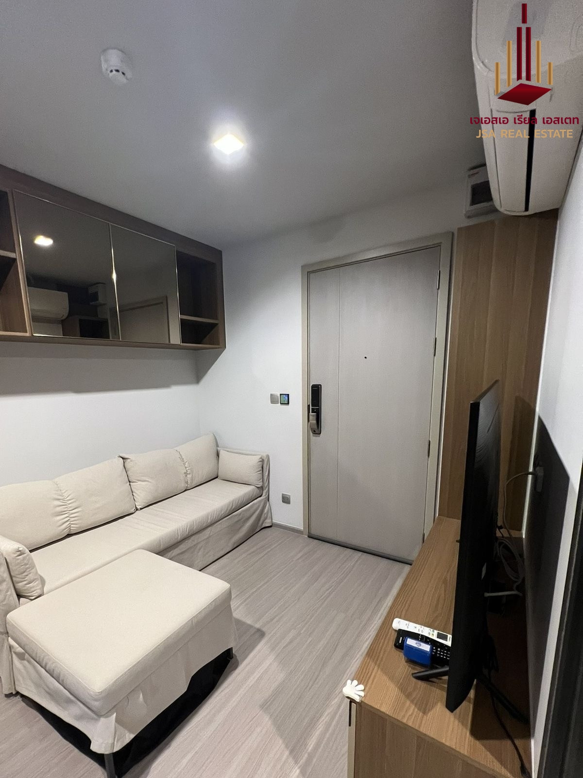 ✨ For Sale: Life Ladprao Condo ✨  💰 Only 4,700,000 THB