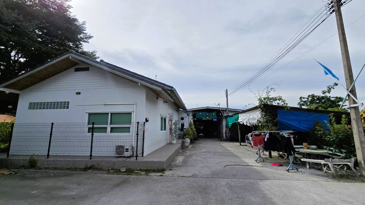 Great Investment Opportunity!! Fully Occupied Rooms in a Busy Community! For Sale: Land with 34-Room Apartment Building – Always Fully Tenanted! Potential to expand into a 2-story building and double your income! Act fast before it’s gone! Great Investment Opportunity!! Fully Occupied Rooms in a Busy Community! For Sale: Land with 34-Room Apartment Building – Always Fully Tenanted! Potential to expand into a 2-story building and double your income! Act fast before it’s gone!