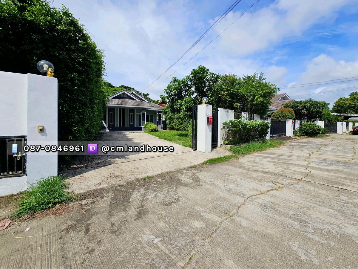 The house is 95 sq.w., in the heart of the house, offering to Hang Dong District, only 400 meters near Seven. No need to enter the alley. The house is 95 sq.w., in the heart of the house, offering to Hang Dong District, only 400 meters near Seven. No need to enter the alley.