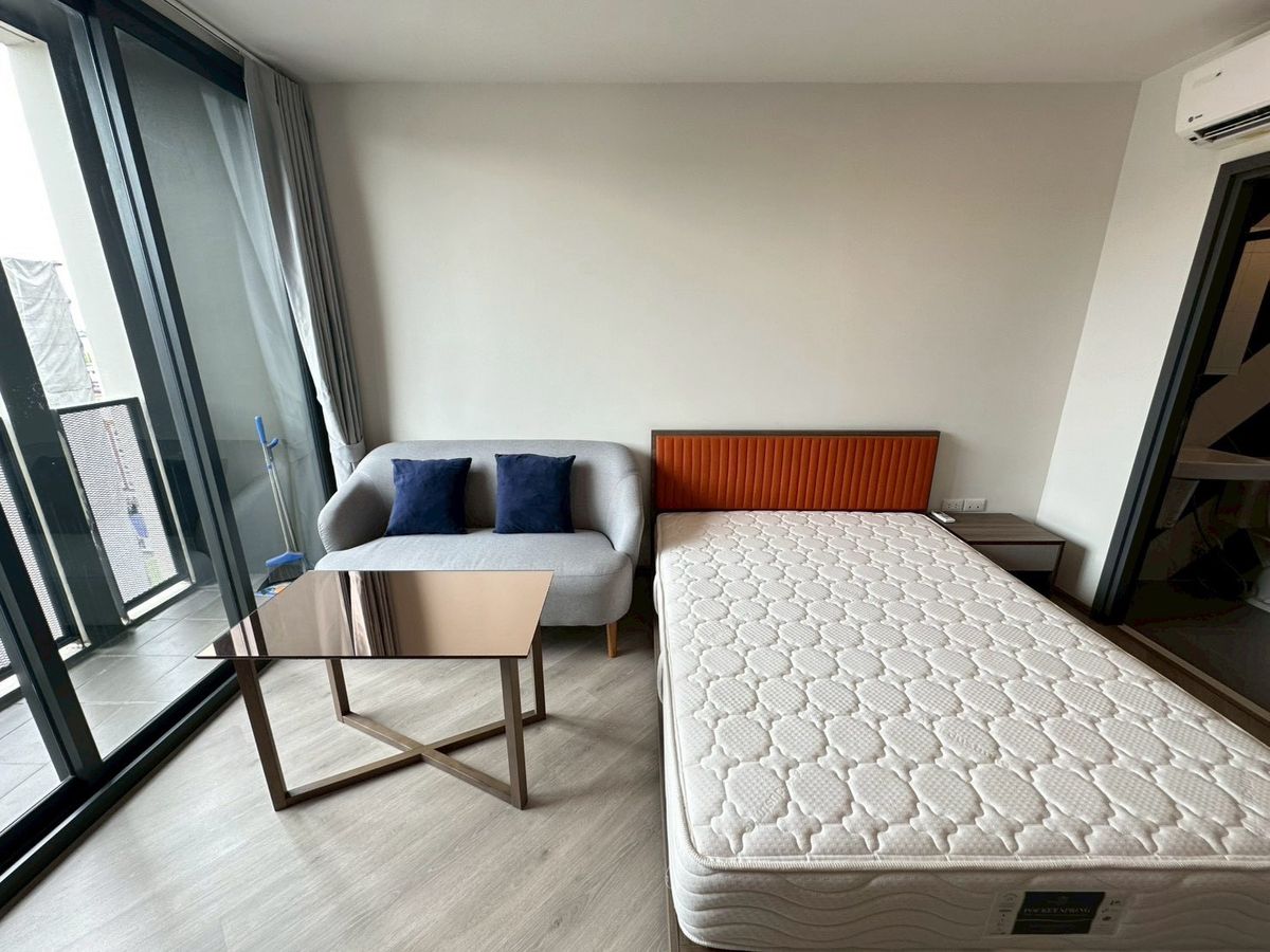 Condo for sale, modern design, next to BTS Condo for sale, modern design, next to BTS