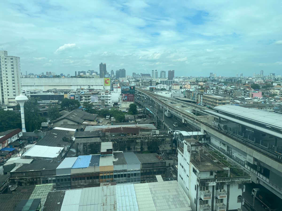 คอนโดติดสถานีรถไฟฟ้า 2สาย เส้นสีเขียว(สุขุมวิท) และเส้นสีเหลือง(ลาดพร้าว) – รูปที่ 2