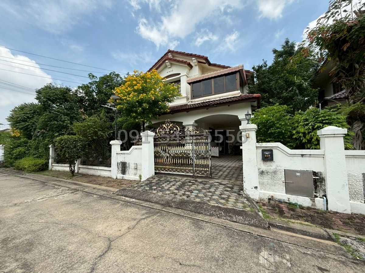 2-story detached house for sale, Siwalee Rangsit Village 2, area 70 sq m, 3 bedrooms, 2 bathrooms, spacious area. Shady atmosphere The front of the house faces south. 2-story detached house for sale, Siwalee Rangsit Village 2, area 70 sq m, 3 bedrooms, 2 bathrooms, spacious area. Shady atmosphere The front of the house faces south.