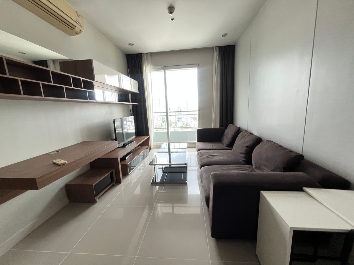 For RENT CIRCLE 1 1BED 🌈💰👑 Super Deal For RENT CIRCLE 1 1BED 🌈💰👑 Super Deal
