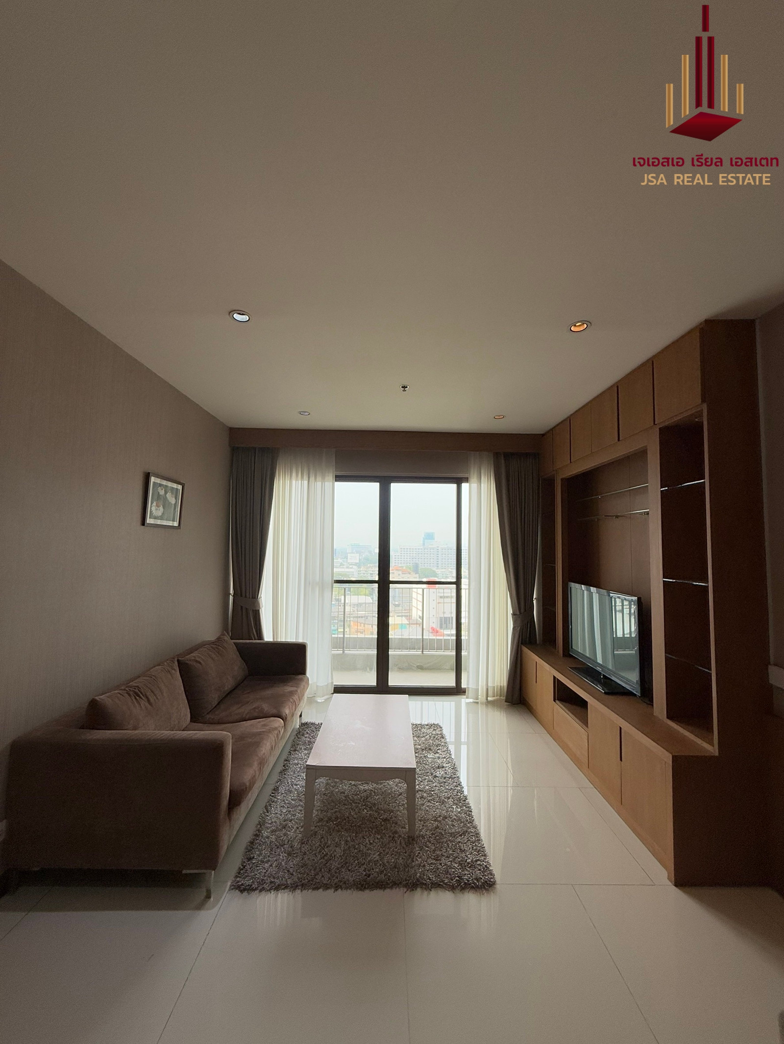 ✨ For Rent: The Emporio Place Condo ✨💰Only 45,000 THB/month