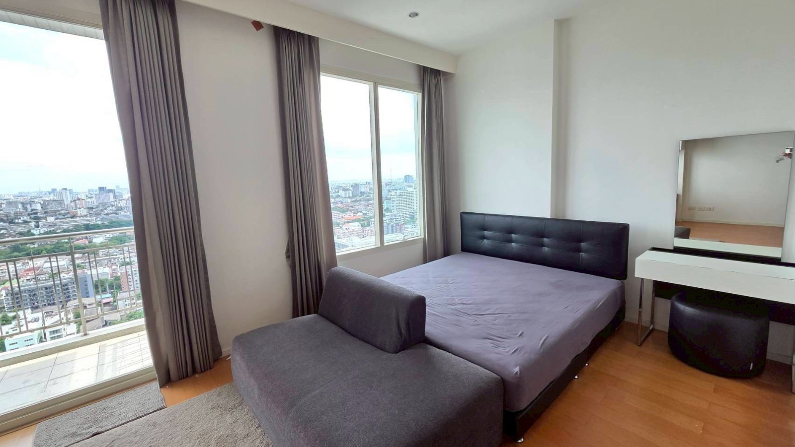 Wind Ratchayothin (Wind Ratchayothin) (Studio 40SQM) Wind Ratchayothin (Wind Ratchayothin) (Studio 40SQM)