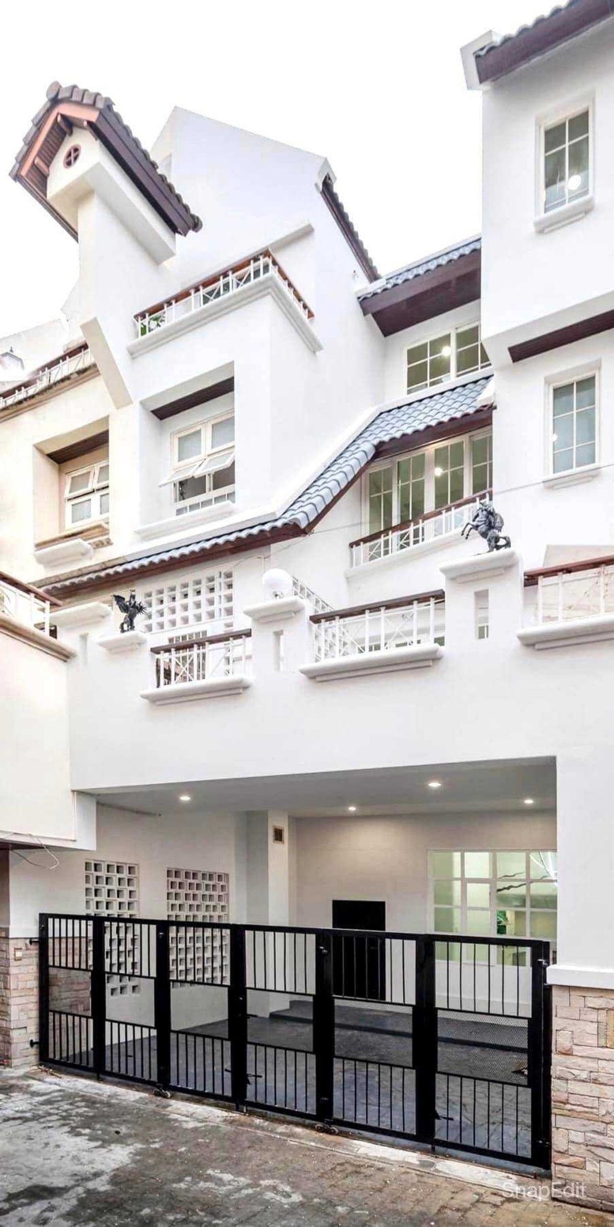 Selling/renting Townhome, Busara Campleviphavadi 20 with Pool Villa (N.1258)