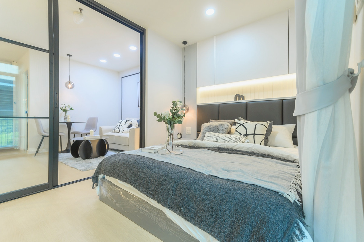‼ ️ (The sells itself) Regent Home 7/1 The new renovated room is ready to rent or stay by itself !!! ‼ ️ (The sells itself) Regent Home 7/1 The new renovated room is ready to rent or stay by itself !!!