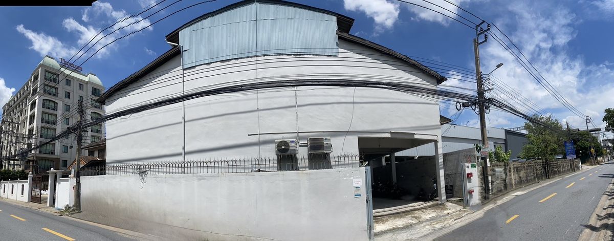 ที่ดินพร้อมสิ่งปลูกสร้าง ซอยบางนา-ตราด 4 กรุงเทพฯ