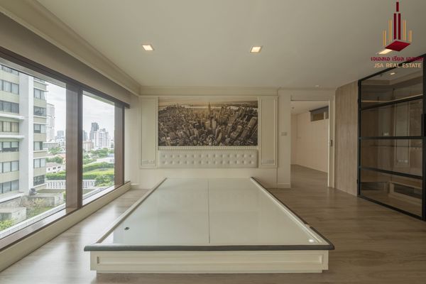 ✨ For Rent: The Emporio Place Condo ✨  💰 Only 85,000 THB/month