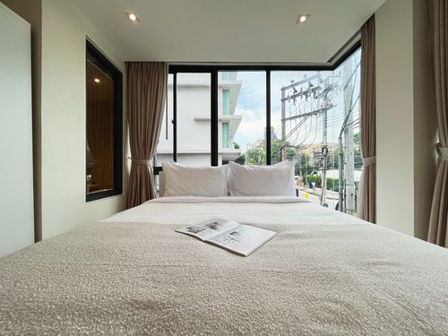 🔥Urgent Rental🔥 Socio Reference Sukhumvit 61, 2 bedrooms, spacious, luxuriously decorated, fully furnished, ready to move in, near BTS Ekkamai.
