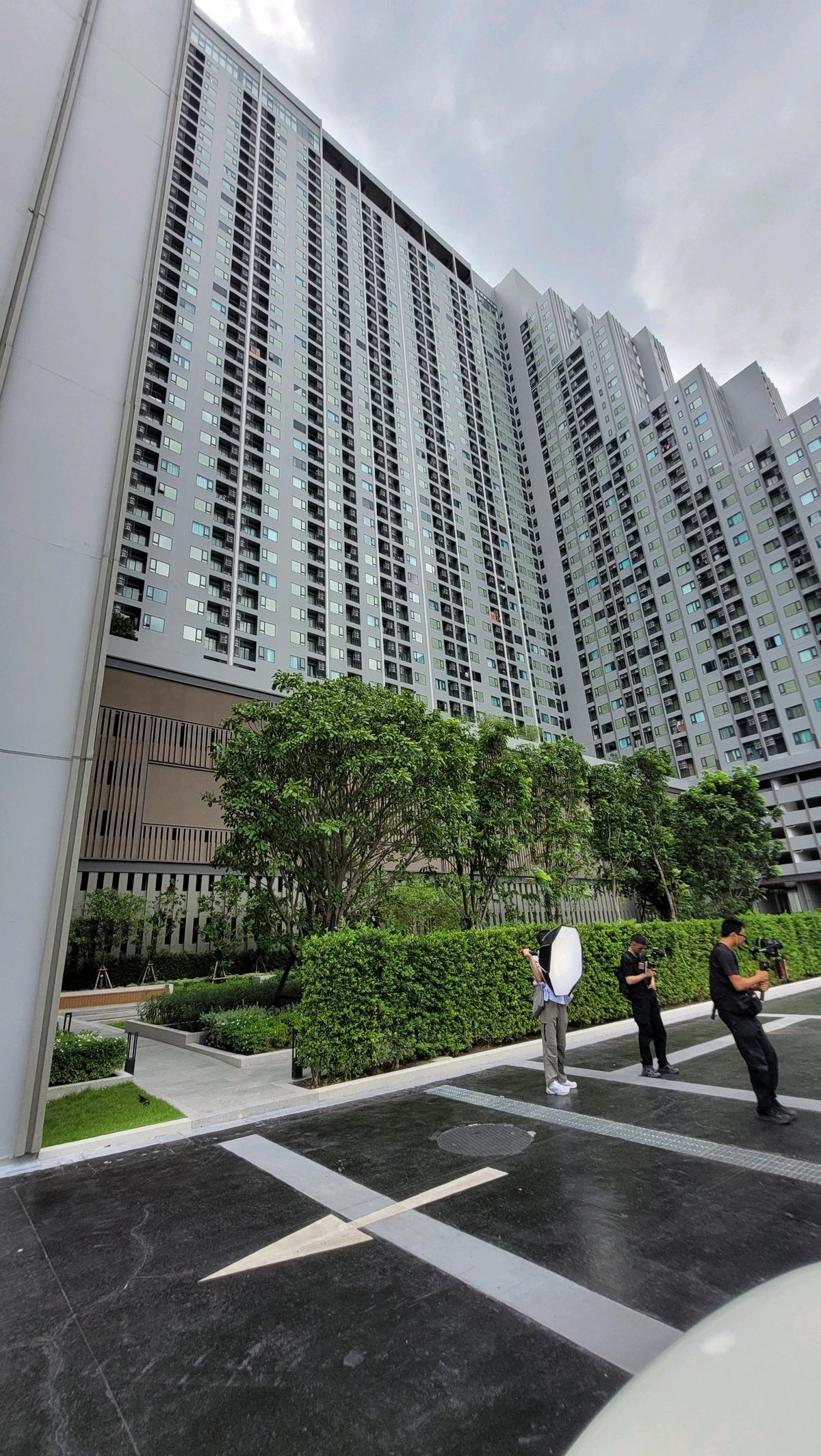 Luxurious new condo for rent in Bang Kapi Luxurious new condo for rent in Bang Kapi