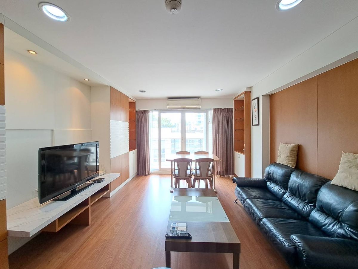 📍Flash Deal ,Grand Heritage Thonglor 2Bed 2Bath 108 sqm. Selling 8.99 mb. Best price!!! ☎️ 0887532858 Pray