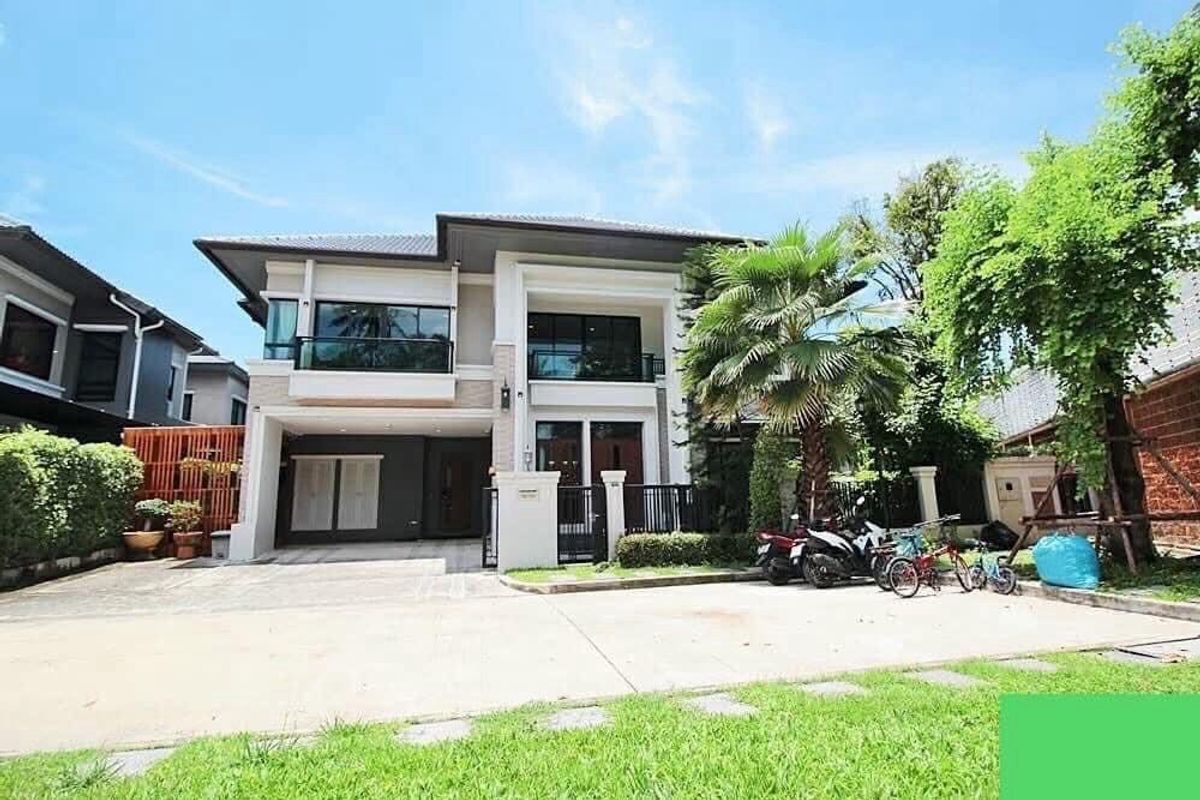 📢👇 Luxury House for Rent @ Grand Bangkok Boulevard Sathorn – Prime Location & Privacy