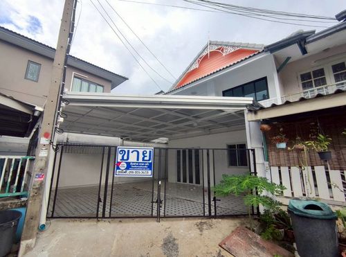 2 -story twin house for sale, Pruksa Village 14 A, behind the corner of Wat Lat Pla Duk, an area of ​​30 square wah, 4 bedrooms, Bang Khurat Subdistrict, Bang Bua Thong District Nonthaburi Province