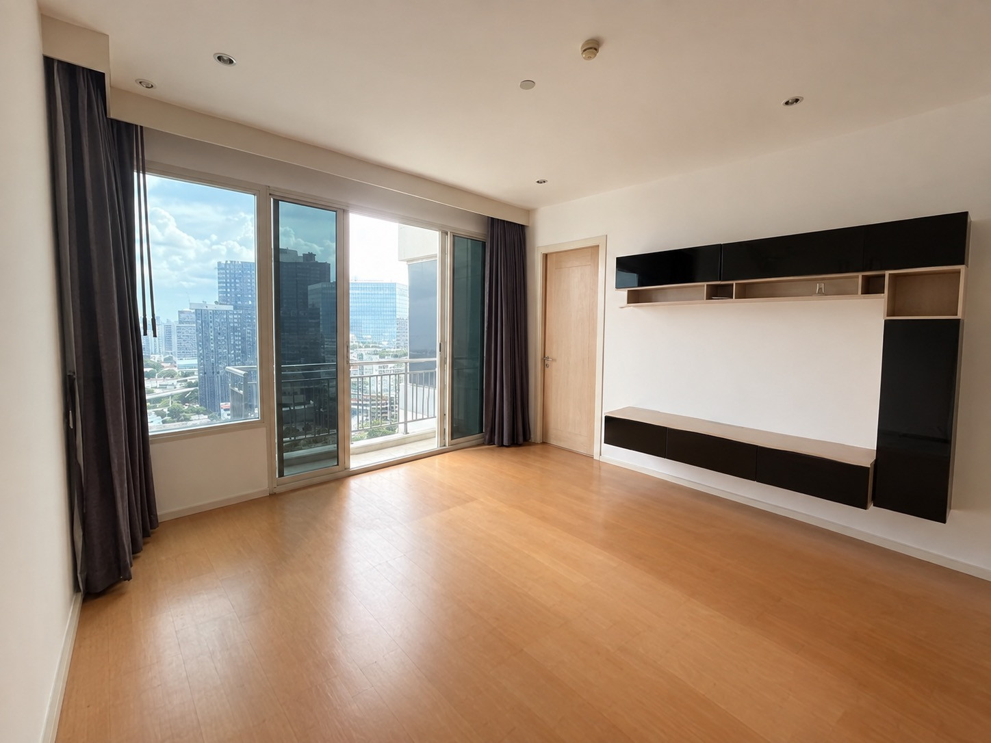 ⚡️FlashDeal⚡️Condo Wind Ratchayothin (1 bedroom, 1 bathroom) 53 sq m. Price 4.4✅ Very good location. Next to Avenue Ratchayo/Major Ratchayo/BTS Ratchayothin 📞092-6289149