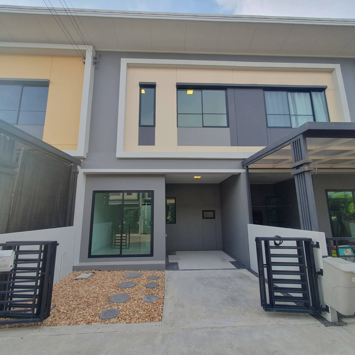 For Sale Townhouse/Townhome , Siri Place Phaholyothin 52 , Khlong Thanon , Sai Mai , Bangkok , CX-158835 (S) For Sale Townhouse/Townhome , Siri Place Phaholyothin 52 , Khlong Thanon , Sai Mai , Bangkok , CX-158835 (S)