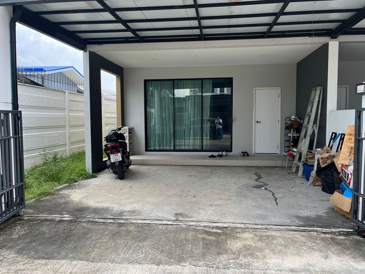 ทาวน์โฮม 3.5 ชั้น โครงการ พาทิโอ วัชรพล-รามอินทรา (Patio Watcharapol-Ramindra) (หลังริม) ติดถนนใหญ่ ใกล้ 5 แยกวัชรพล รถไฟฟ้า และทางด่วน MRT-วัชรพล ถ.วัชรพล แขวงท่าแร้ง เขตบางเขน กรุงเทพมหานคร (ราคาถูก! 6,130,000 บาท) – รูปที่ 3