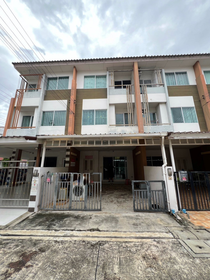 ขาย ทาวน์โฮม เดอะทรัสต์ซิตี้ งามวงศ์วาน 170 ตรม 20 ตรว เดินทางสะดวก ราคาเหมาะลงทุน