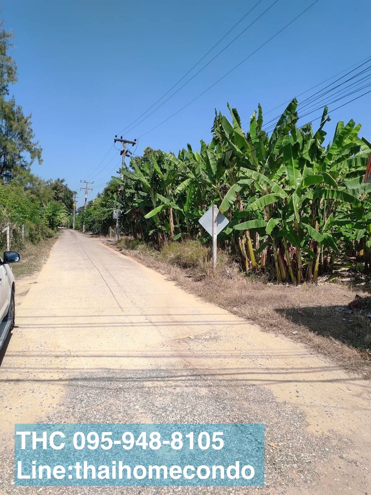 Want to sell 1 plot of land, an area of ​​4 rai 2 ngan 86 sq.m., located at Tha Yang District, Phetchaburi Province, suitable for making a resort