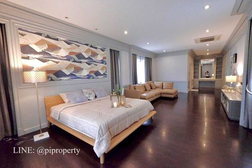 For Rent: Luxurious Villa in Grand Bangkok Boulevard Sukhumvit with 4 Bedrooms &amp; 5 Bathrooms