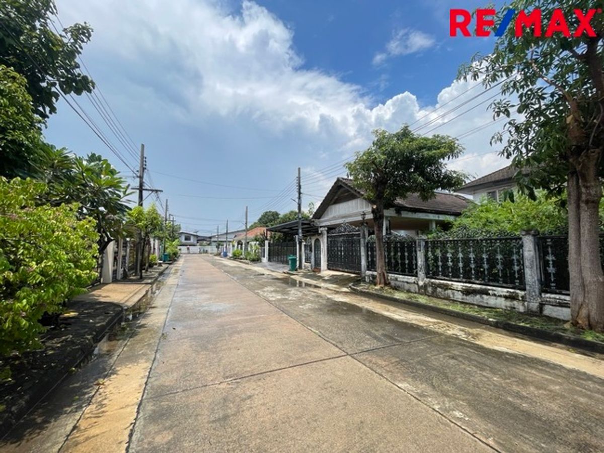 ขายบ้านศรีนครินทร์ หมู่บ้านเอกไพลิน ศรีด่าน 6 บางนา อ่อนนุช สุวรรณภูมิ ใกล้โรงเรียนนานาชาติและศูนย์การค้ามากมาย – รูปที่ 2