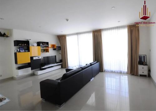 ✨ For Sale: Watermark Chaophraya River Condo ✨  💰 Only 18,900,000 THB