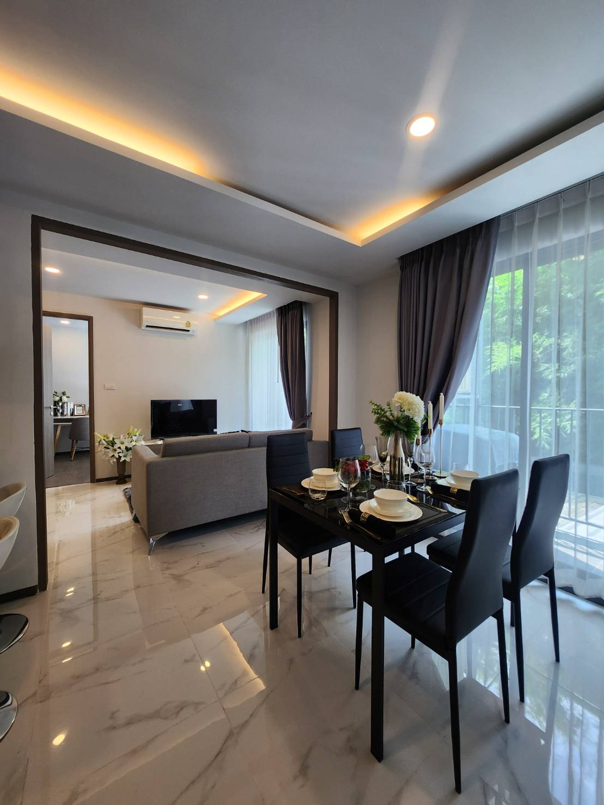 Define Condo Sukhumvit 50  ขาย2ห้องนอน2ห้องน้ำ  พิเศษที่จอดรถ 2 คัน  พร้อมอยู่
