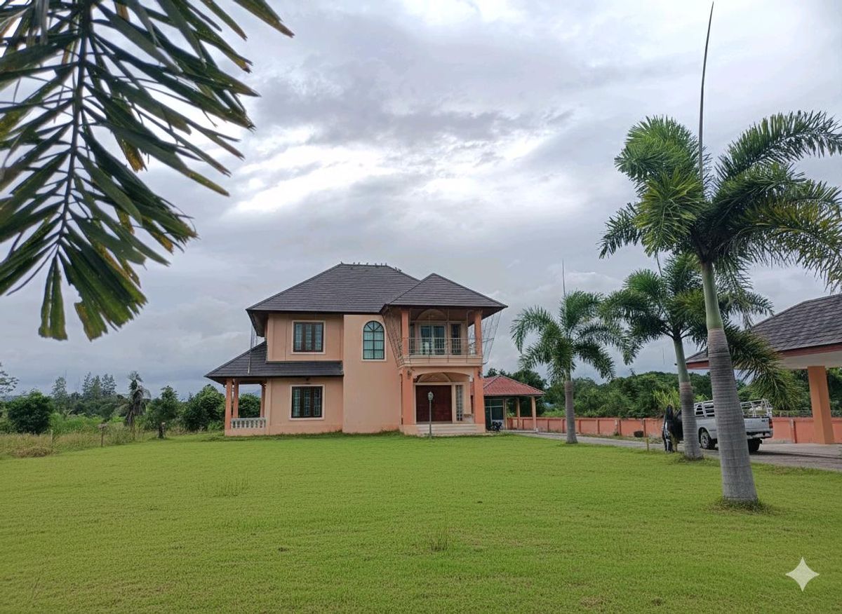 House for sale with 2 rai of land 193 sq.w.