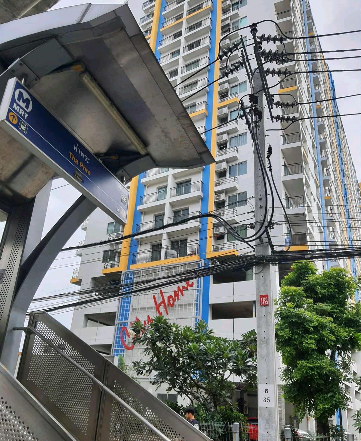 Condo for sale named “City Home Supalai“Location: Tha Phra IntersectionNext to MRT Tha Phra Station (Interchange Station)Room area 62 sq m, 5th floor1 living room1 bedroom1 kitchen1 bathroom3 balconiesPrice 3.8 millionPrice reduction Condo for sale named “City Home Supalai“Location: Tha Phra IntersectionNext to MRT Tha Phra Station (Interchange Station)Room area 62 sq m, 5th floor1 living room1 bedroom1 kitchen1 bathroom3 balconiesPrice 3.8 millionPrice reduction