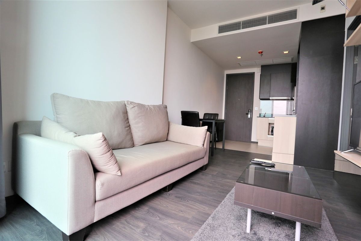 FQ Condo for sale EDGE Sukhumvit 23 Price 9,500,000 baht [JZSR250910]