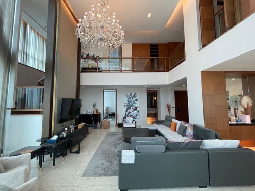 ✨ 👍 Luxurious condo for Rent The Rajdamri Penthouse 3 bedrooms, large rooms, only 200 meters near BTS Ratchadamri.