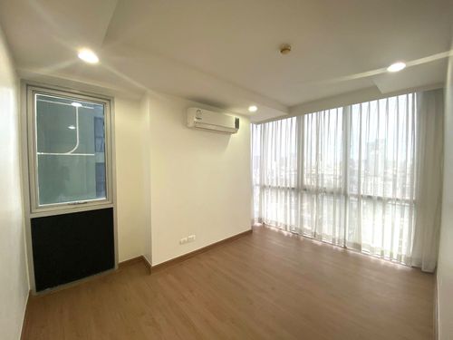 Condo for sale The Line Phahonyothin Park. Price 5,800,000 baht [NCS250909]